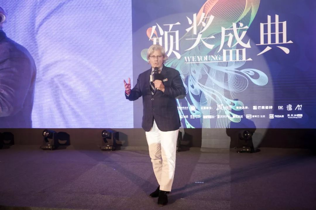 光影之间，王煜磊的艺术探索与人生轨迹